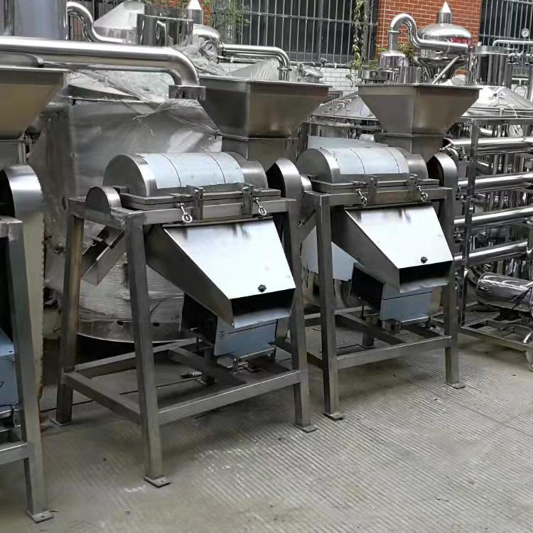 滁州市全椒縣胡總購買的水果壓榨機已打包發(fā)貨！